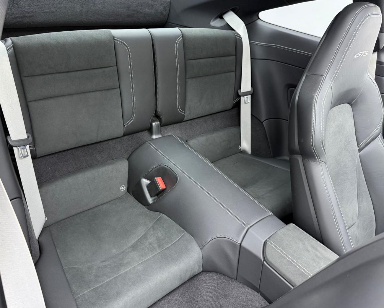 Porsche 911 Carrera GTS 3.0L (450 HP) Coupe 2023 Porsche 911 Carrera GTS ,Porsche Warranty+Full Service History