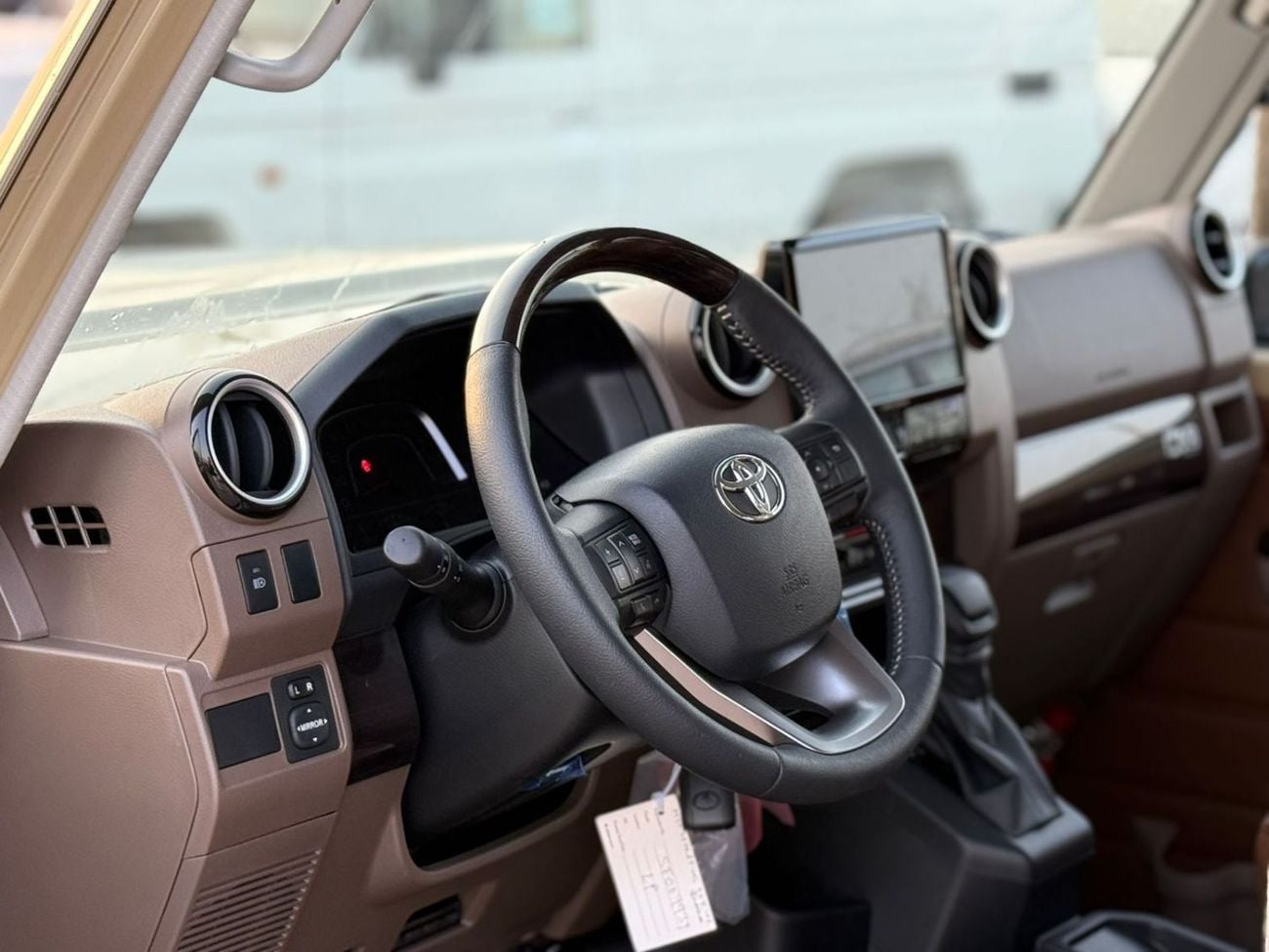 Toyota Land Cruiser 70 Toyota Land Cruiser LC 76 4.0 2025
