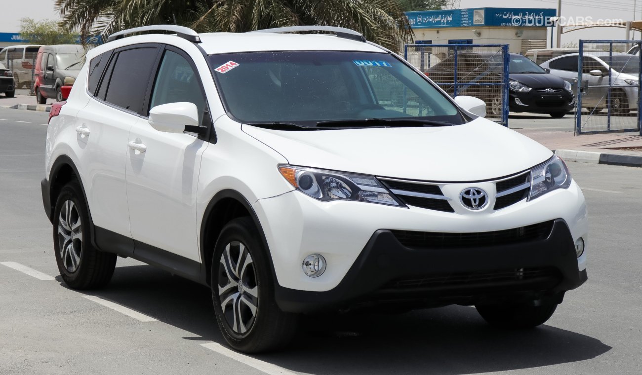 Toyota RAV4 2014 LE 2.5L 4 Cylinder  very clean car Price is negotiable