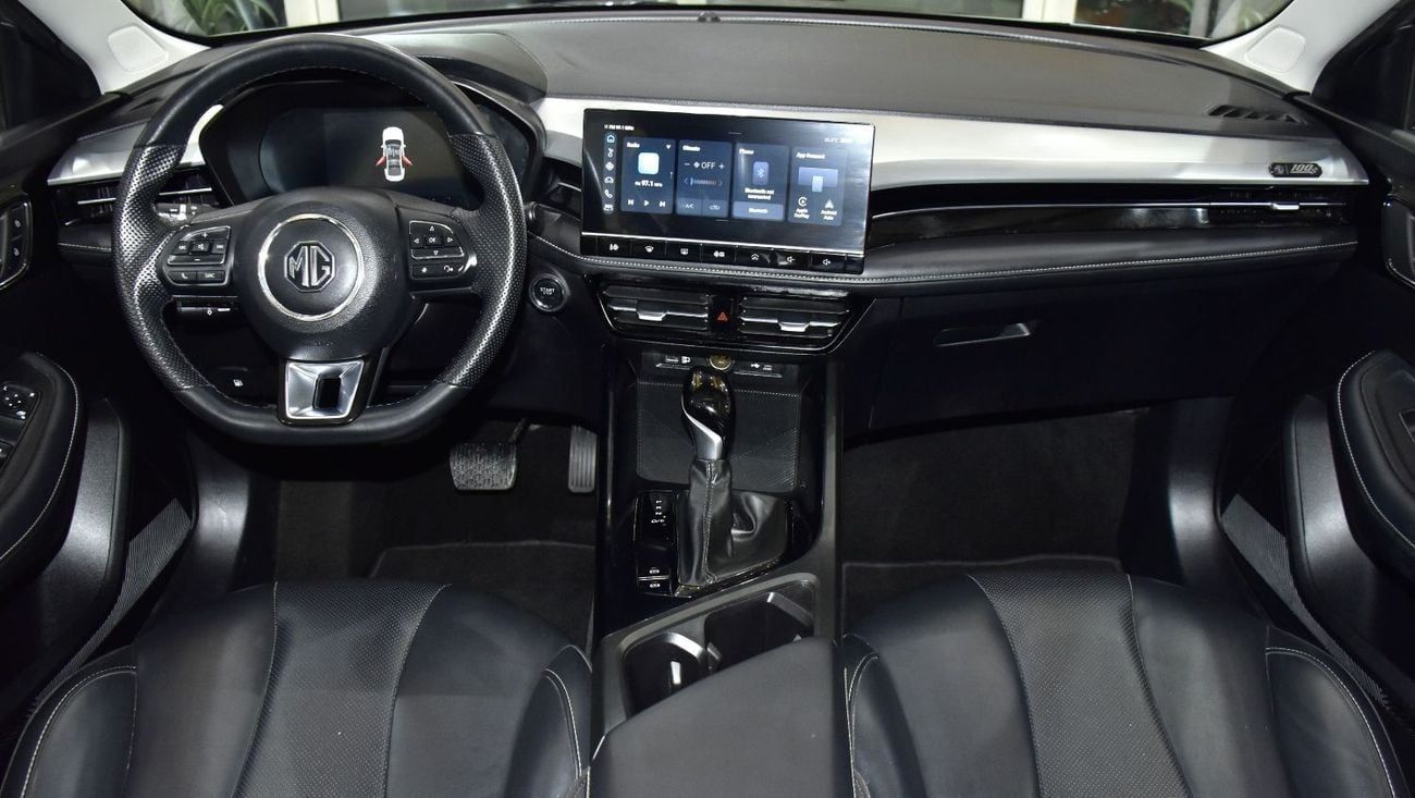 MG 5 LUX EXCELLENT DEAL for our MG 5 ( 2025 Model ) in Silver Color GCC Specs