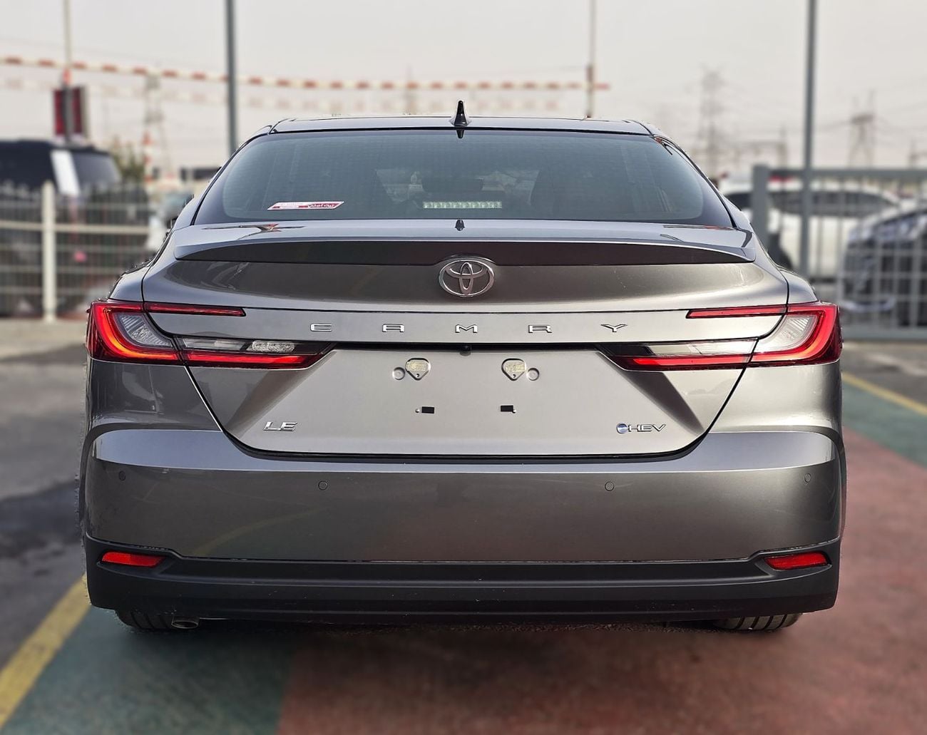 Toyota Camry Toyota Camry LE 2.5L Hybrid A/T FWD Sedan GCC Silver color 2026 model