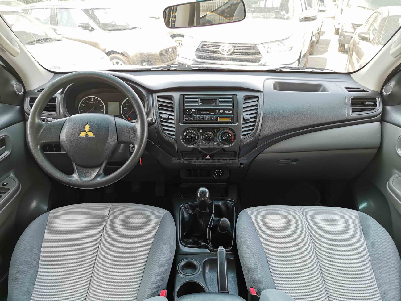 Mitsubishi L200 2.4L 4CY Petrol, 16" Rims, Fabric Seats, 4WD, Power Steering, Xenon Headlights, Radio (LOT # 9217)