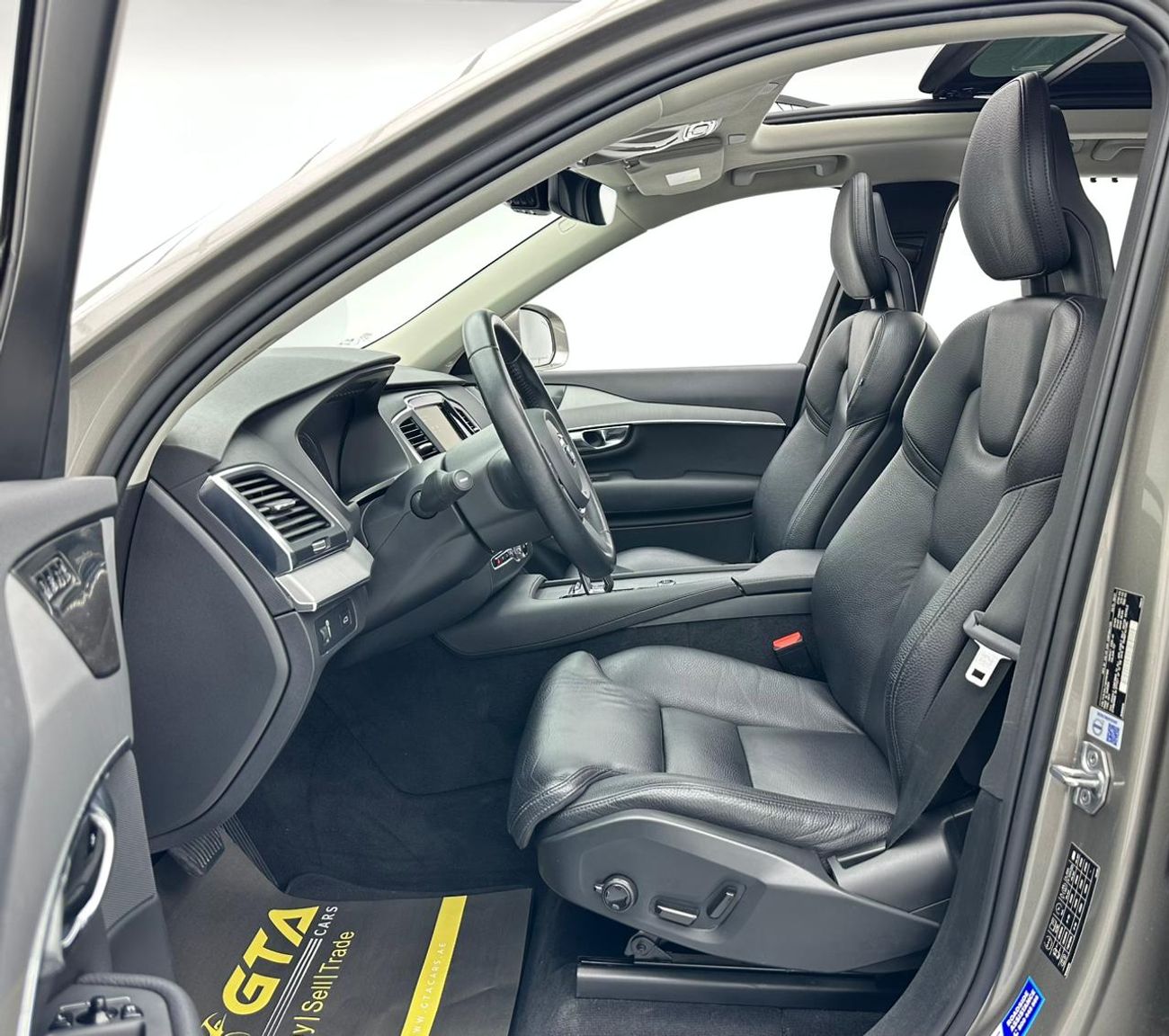 Volvo XC90 B5 Momentum 2.0L 2022 Volvo XC90 B5 Momentum, Jan/2027 Volvo Warranty, Volvo Full Service History, G