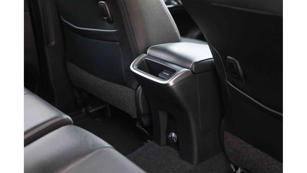 Toyota Fortuner 2024 Toyota Fortuner 4.0 4x4 HI - Platinum White Pearl inside Black | Export Only