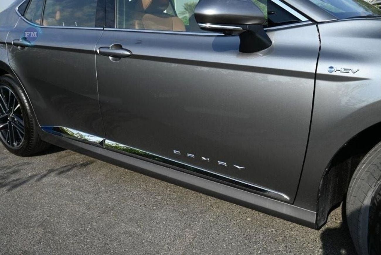 Toyota Camry Hybrid Lumiere 2.5L Petrol 5 Seater Automatic