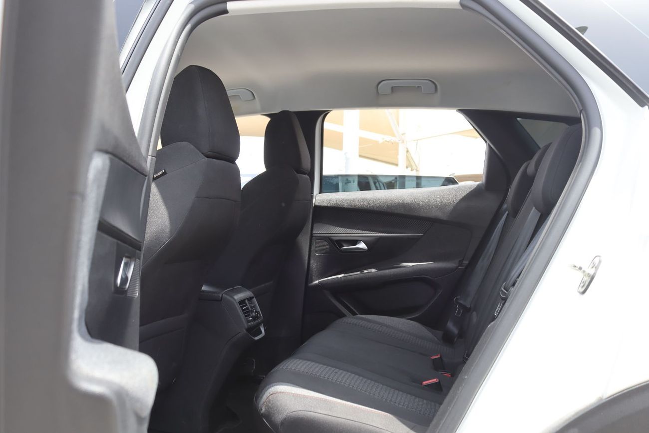 Mitsubishi Outlander GLS 2.4L Outlander 2023 - GCC - Accident-Free - 2.4L - Low Mileage - Excellent Condition