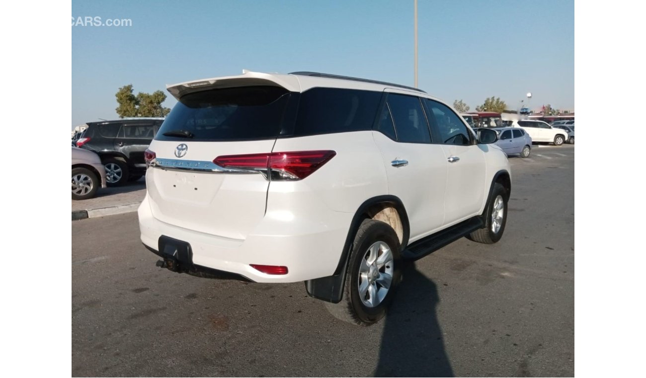 تويوتا فورتونر TOYOTA FORTUNER RIGHT HAND DRIVE (PM969)