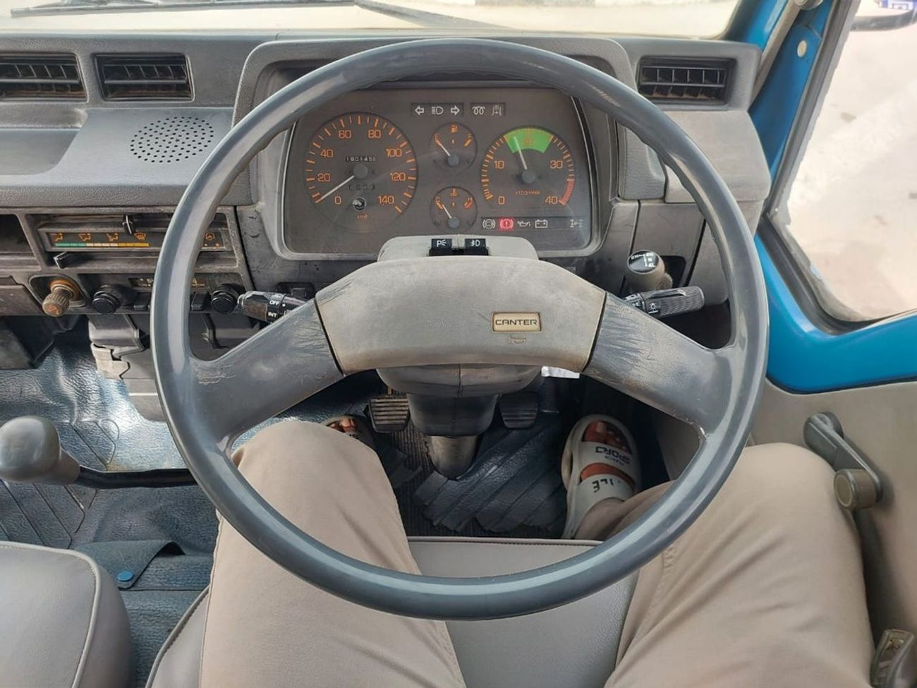 Mitsubishi Fuso Canter MITSUBISHI CANTER DUMPER TRUCK RHD 1987 MODEL 3.5 L DIESEL MANUAL(PM10095)