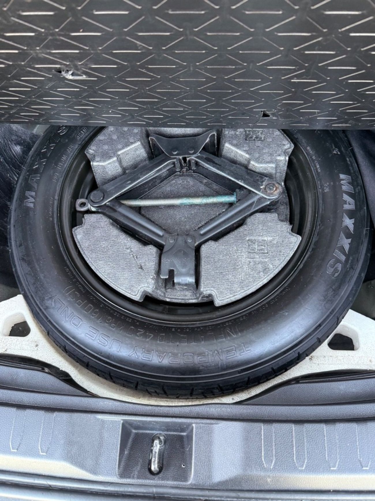 Toyota RAV4 RAV4 xle Hybrid 4x4