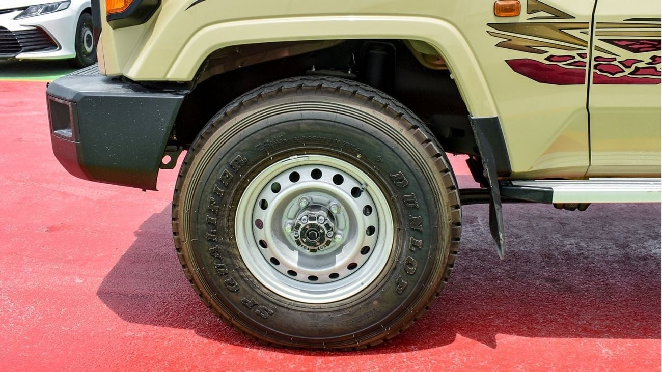 Toyota Land Cruiser Pick Up 4.0L V6 Single Cabin Auto Transmission