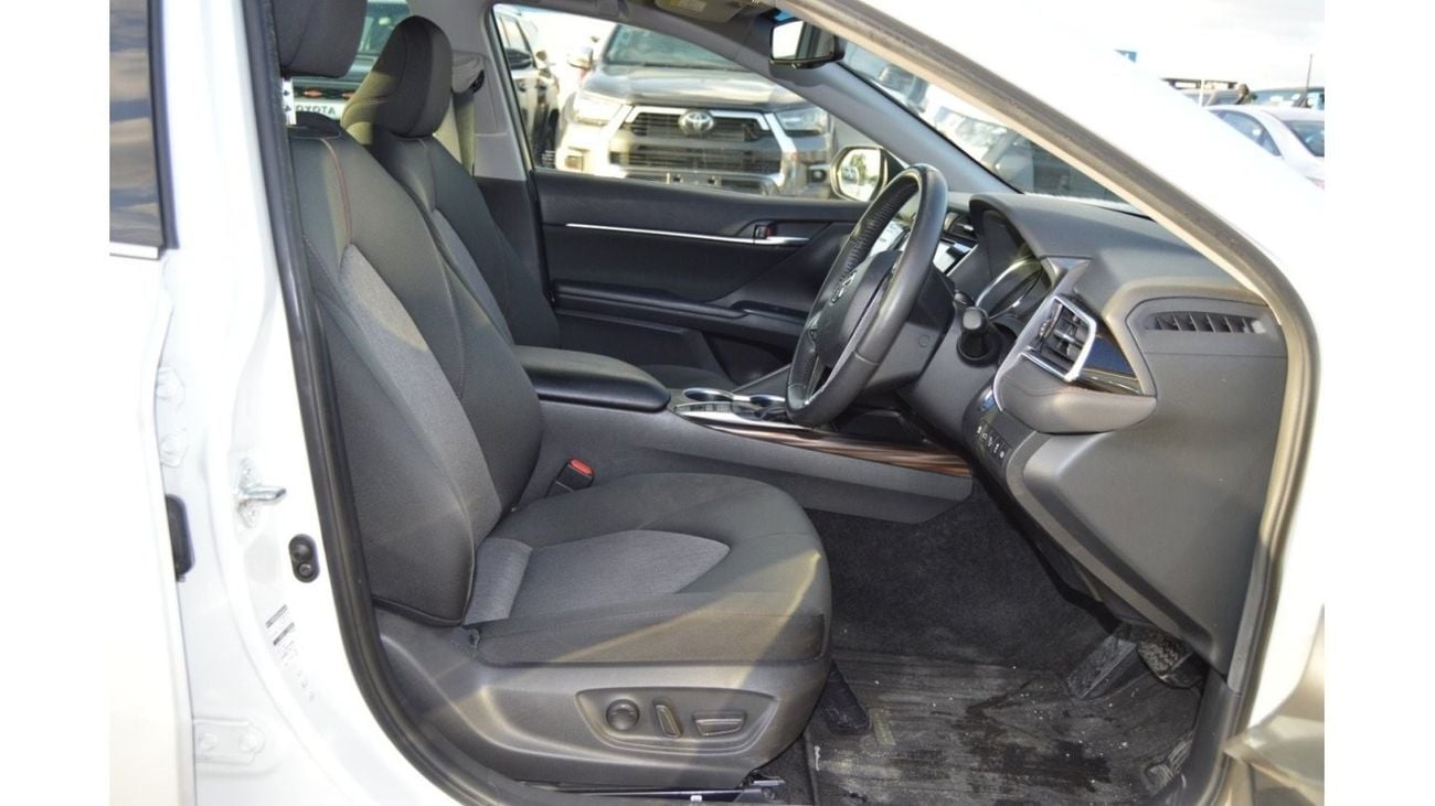 Toyota Camry Hybrid full option