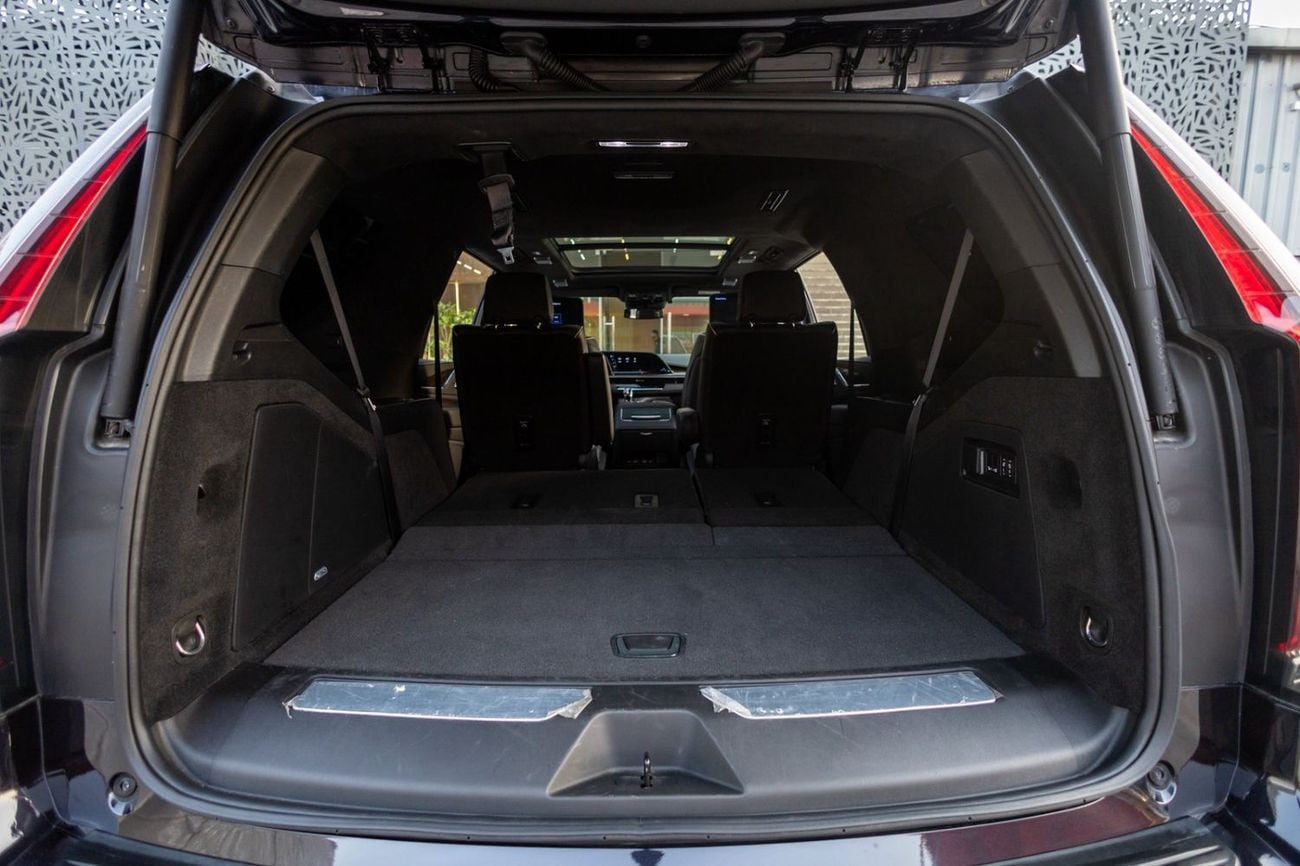Cadillac Escalade Sport Platinum 6.2L 4WD Cadillac Escalade 2024 Japanese Specs | Warranty | Service Contract