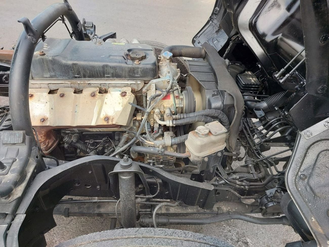 Mitsubishi Fuso Canter (RAMADAN OFFER) MITSUBISHI CANTER TRUCK RHD 1998 MODEL 4.5 L DIESEL MANUAL(PM30616)