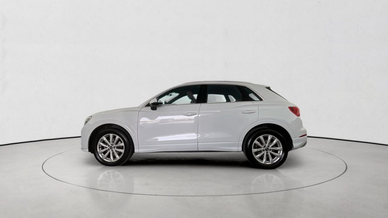 أودي Q3 35 TFSI Advanced | شامل الضمان | 0 ﺪﻔﻋﺓ ﺃﻮﻟﻯ