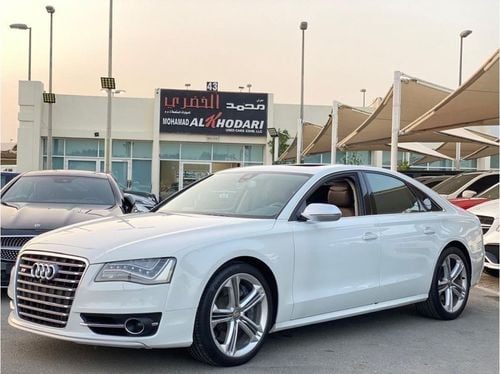 Audi S8 TFSI quattro