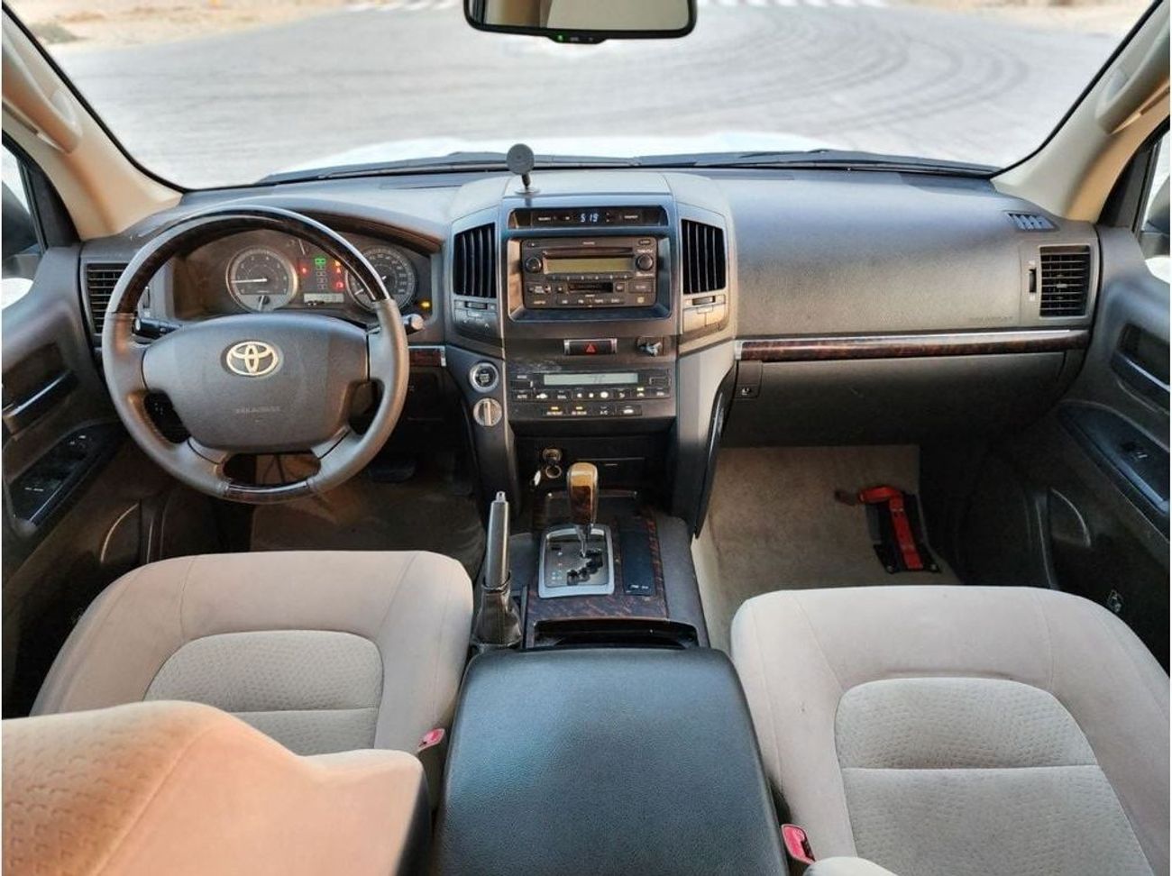 Toyota Land Cruiser GX.R V6