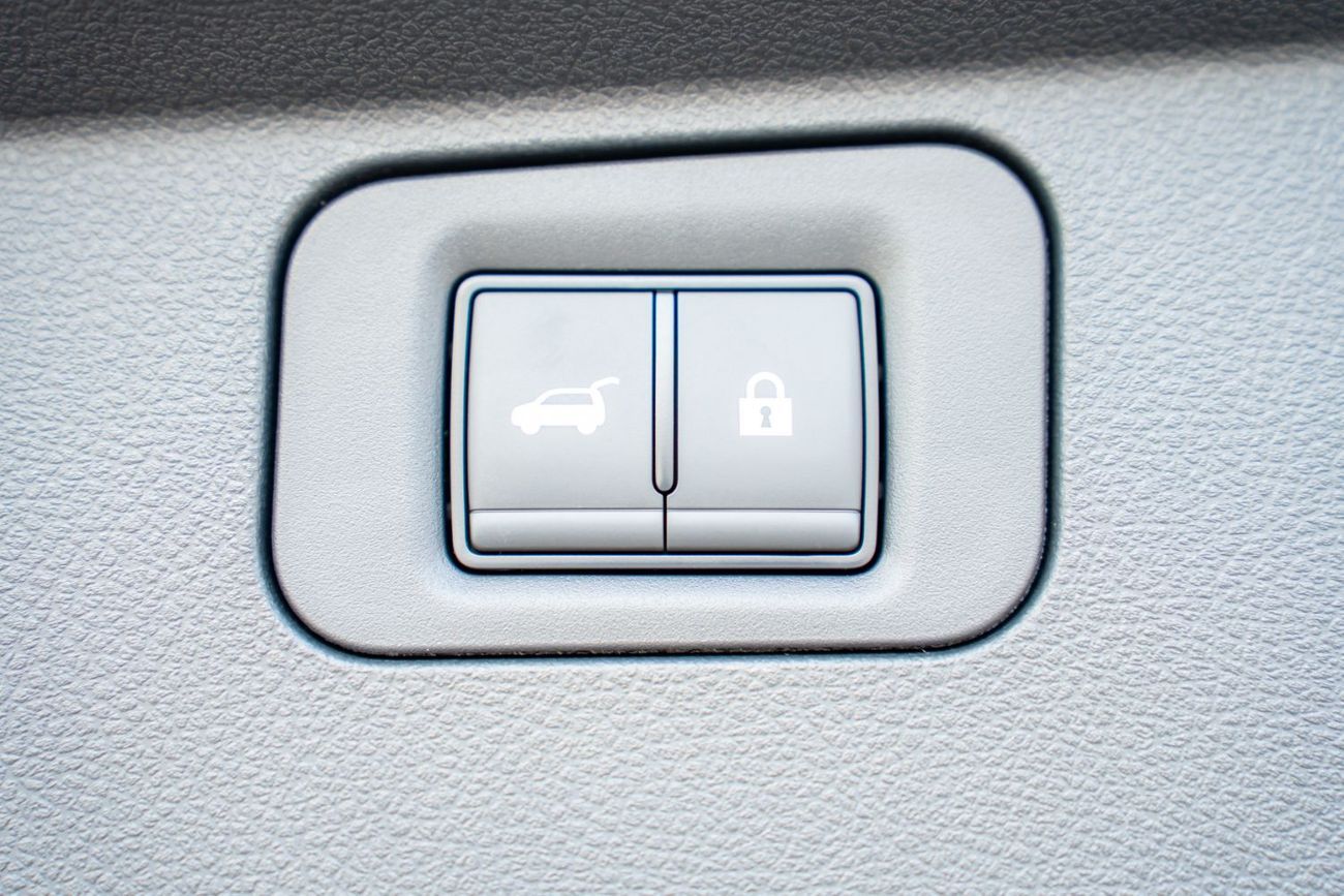 نيسان باترول Nissan Petrol SE 2026 3.8L Petrol