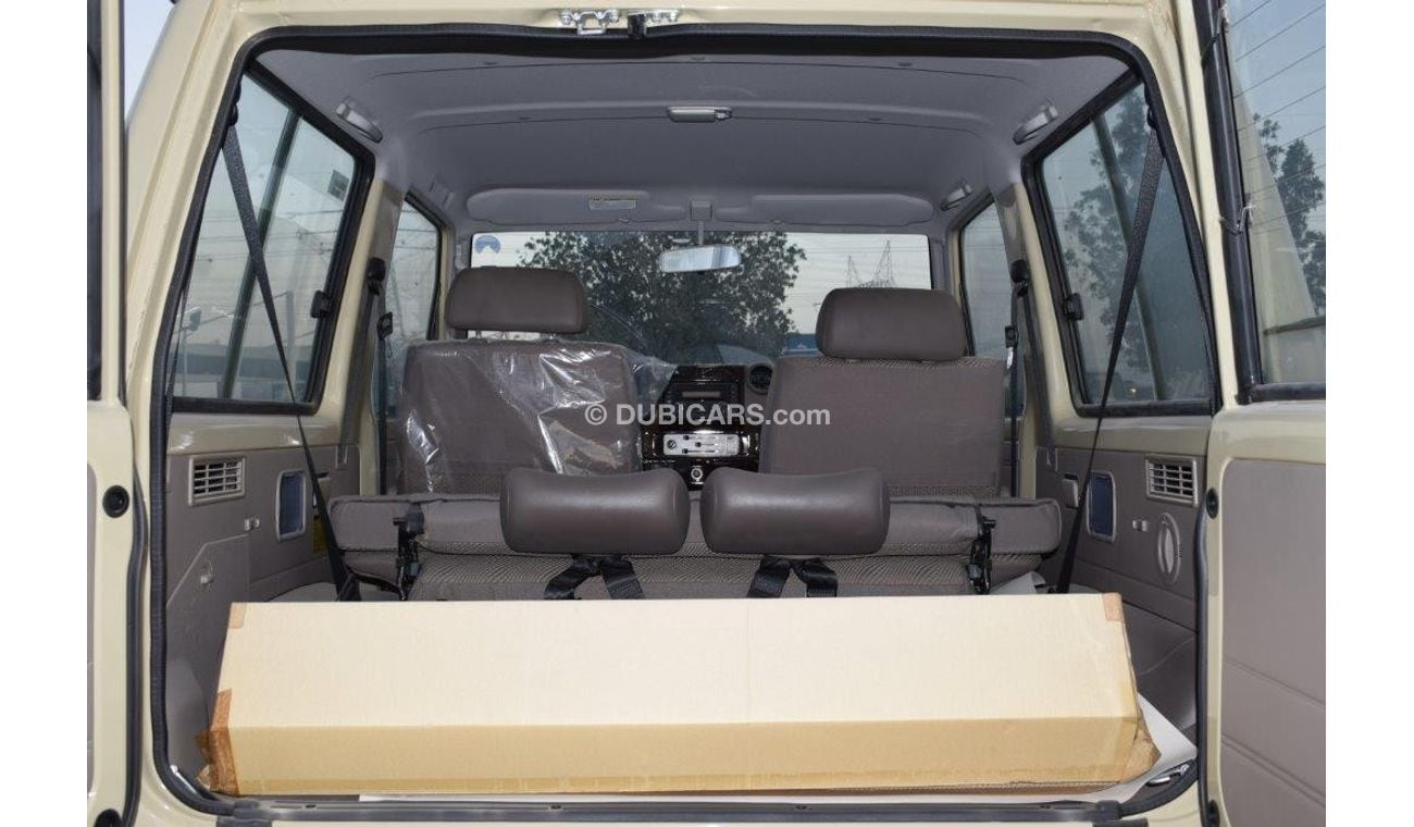 تويوتا لاند كروزر 71 HARDTOP SHORT WHEEL BASE  V6 4.0L PETROL