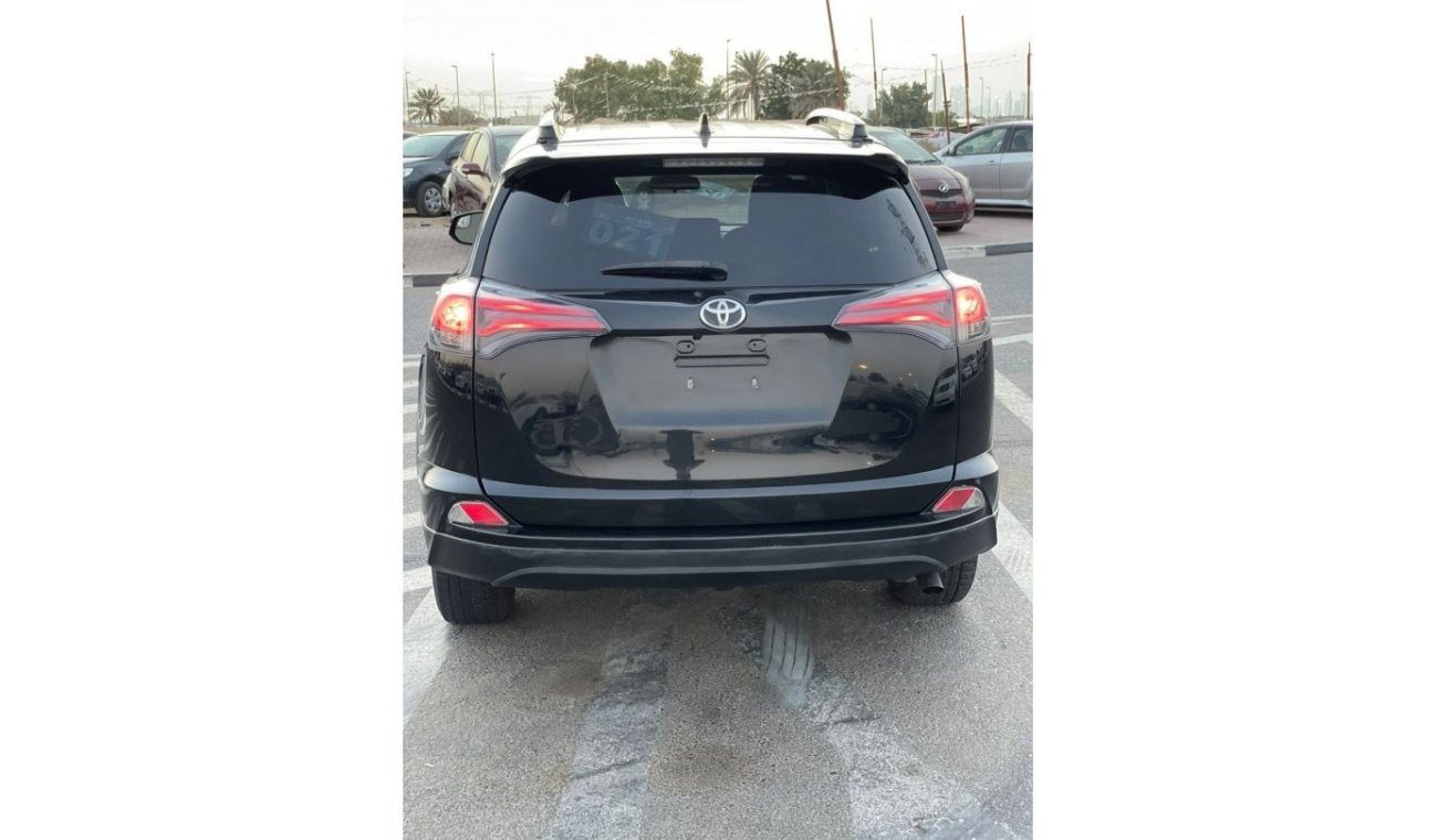 تويوتا راف ٤ 2017 TOYOTA RAV 4 LE  / MID OPTION