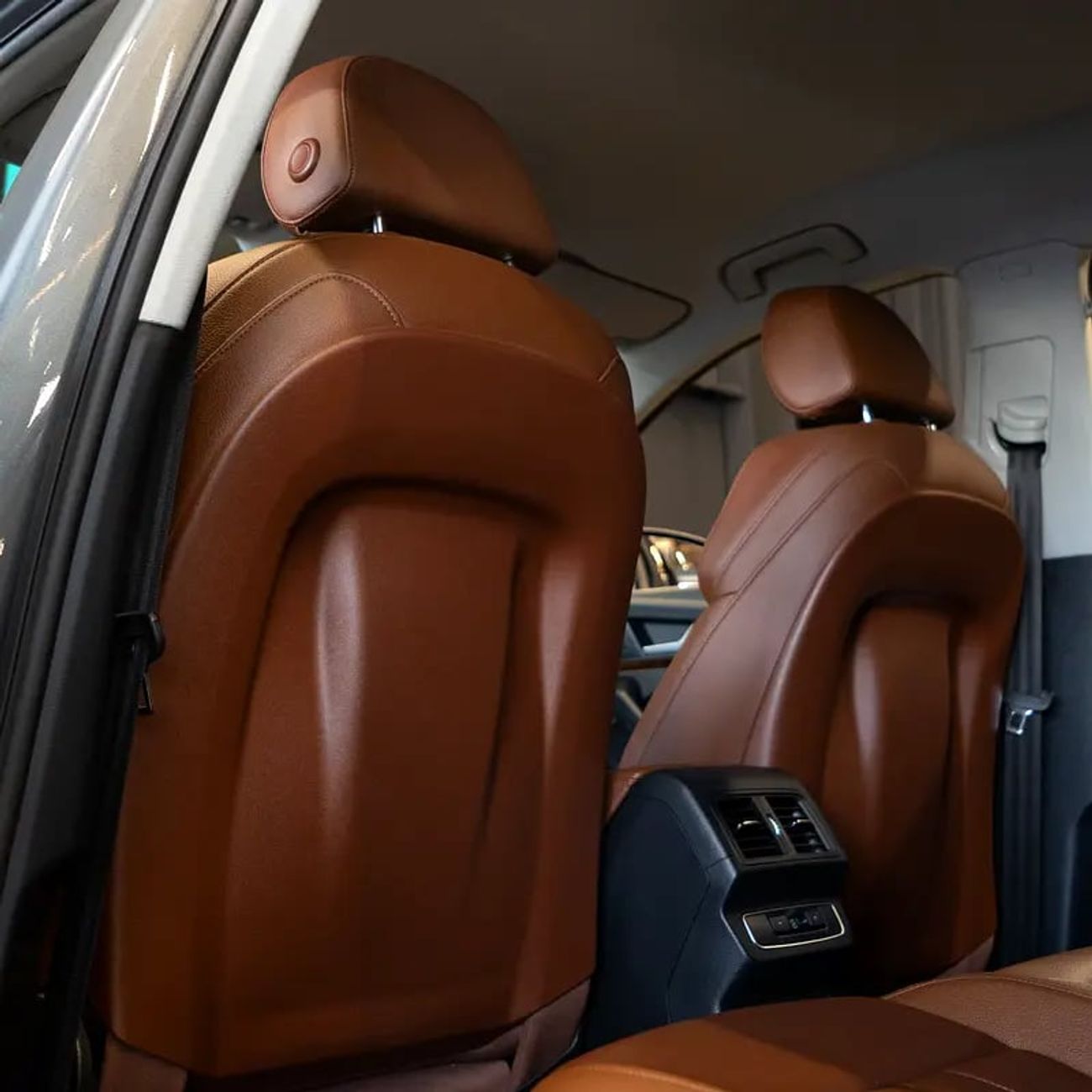 أودي Q5 45 TFSI Quattro Design 2.0L 1,628 pm • 0% Downpayment • • 1 Year Warranty