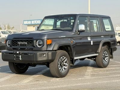 Toyota Land Cruiser 70 HT VXR 4.0L LC76 5 DOORS