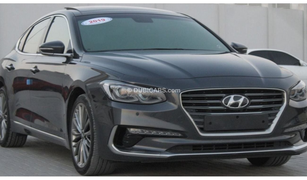 Hyundai Grandeur Hyundai Grander 2019 diesel, imported from Korea, customs papers, in excellent condition, full, with