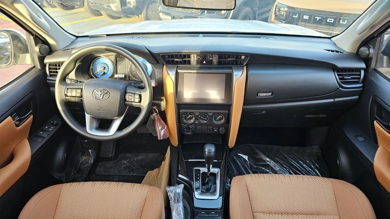 Toyota Fortuner 2.4 DIESEL E 4WD AT 2026/2026 Fortuner 2.4 DIESEL 4X4 AT MY2026 WITH MANUAL AC