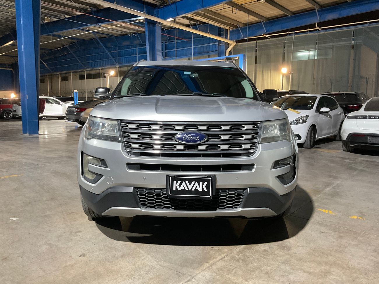 Ford Explorer XLT (Leather) | Guaranteed Warranty | 0 Down Payment