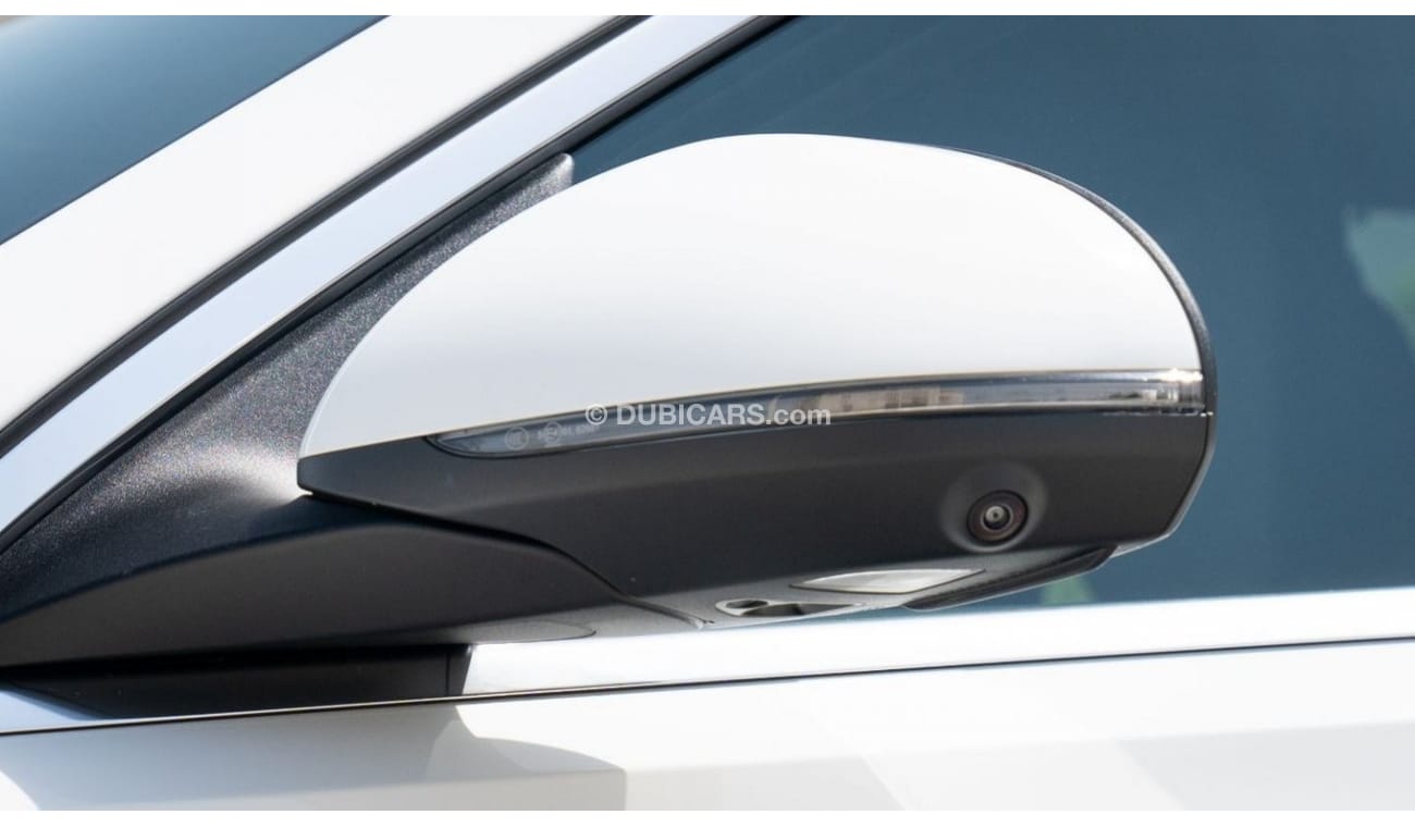 Mercedes-Benz C 200 Mercedes C200 AMG Panoramic  2023 GCC 3,000 KM 259,000 AED 5 Years Warranty