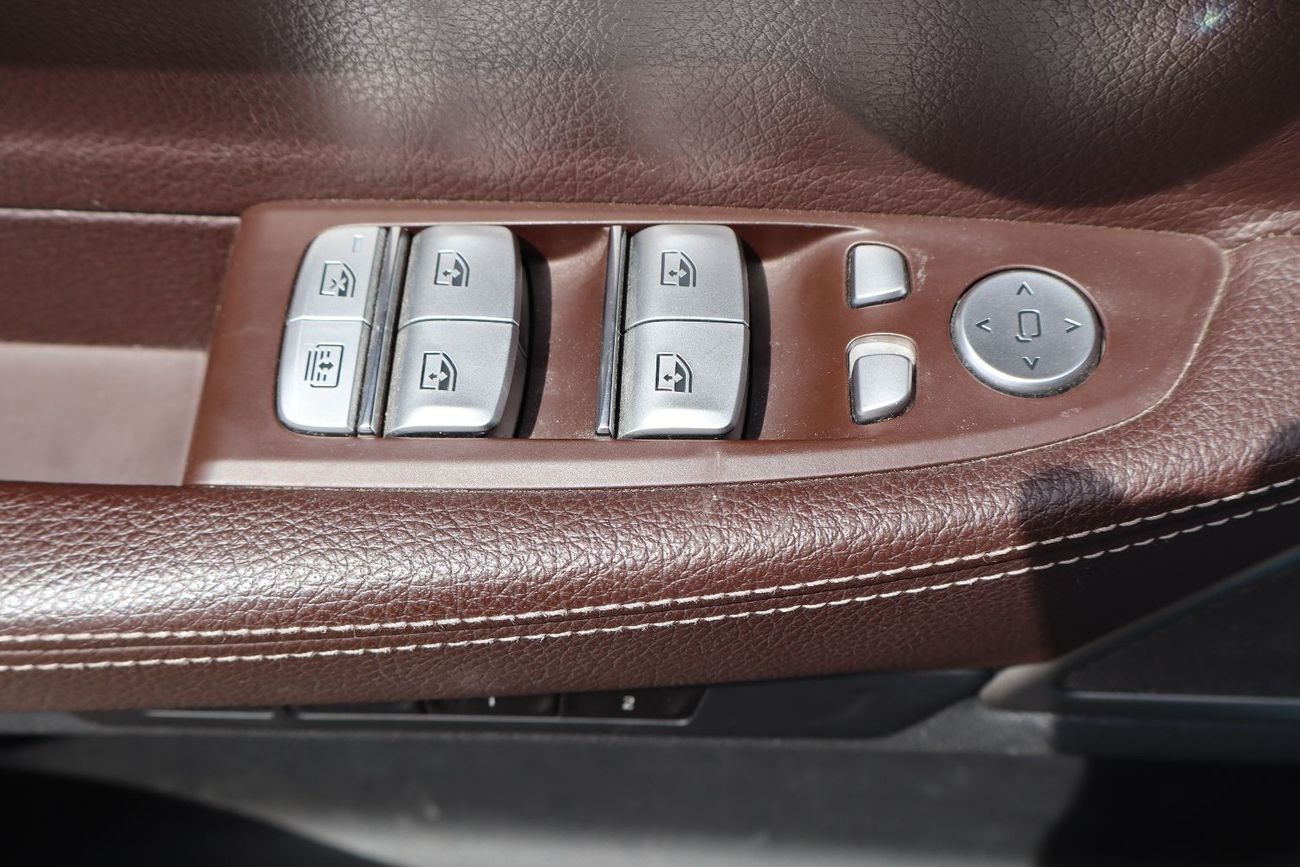 BMW 730Li Exclusive 2.0L