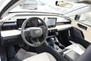 تويوتا راف ٤ XLE 2.0L Petrol GCC ! Sunroof ! Automatic Back door ( Saudi spec )