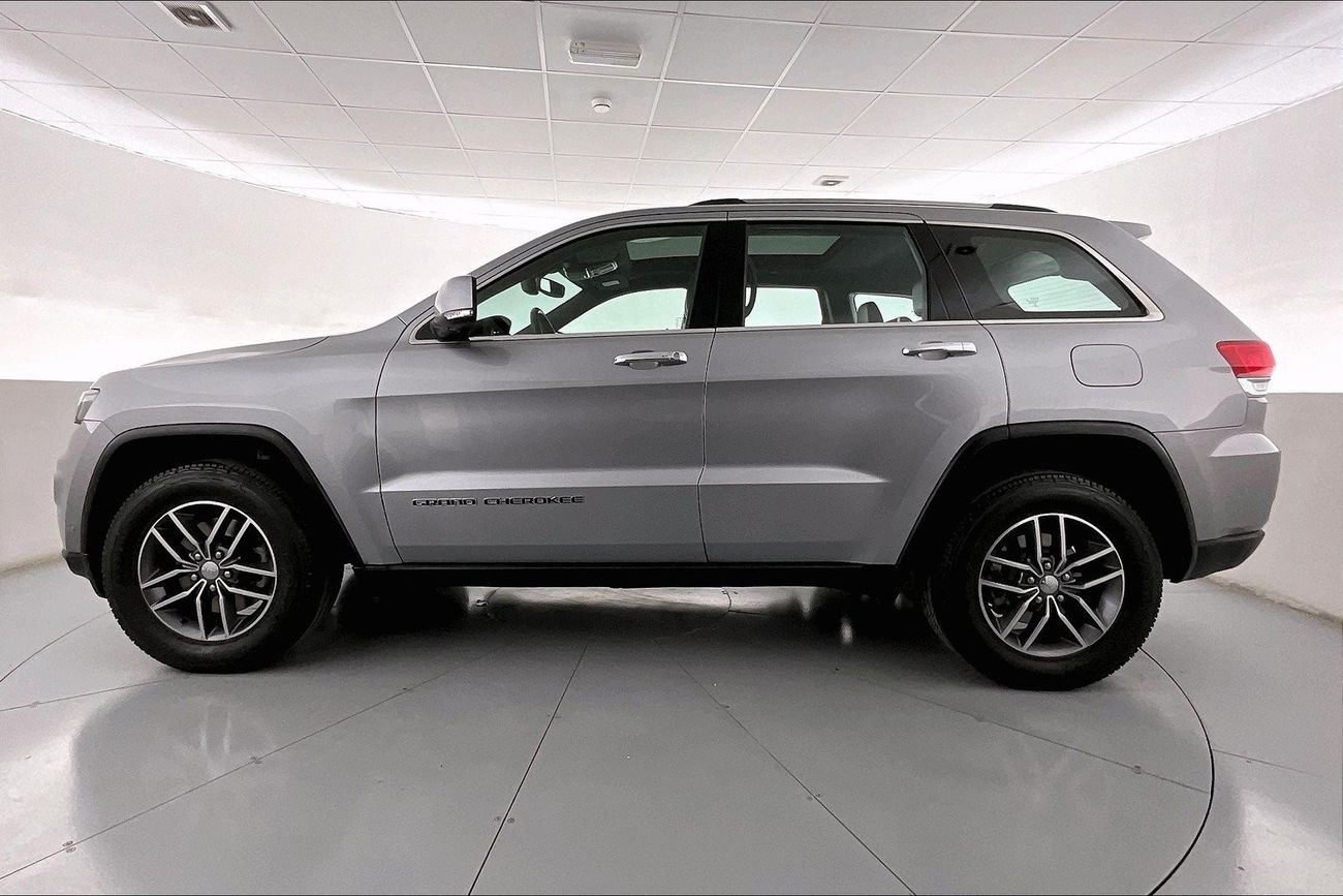 جيب جراند شيروكي Limited | سنة ضمان مجانية | 0 دفعة أولى | سياسة الإعادة بعد 7 أيام