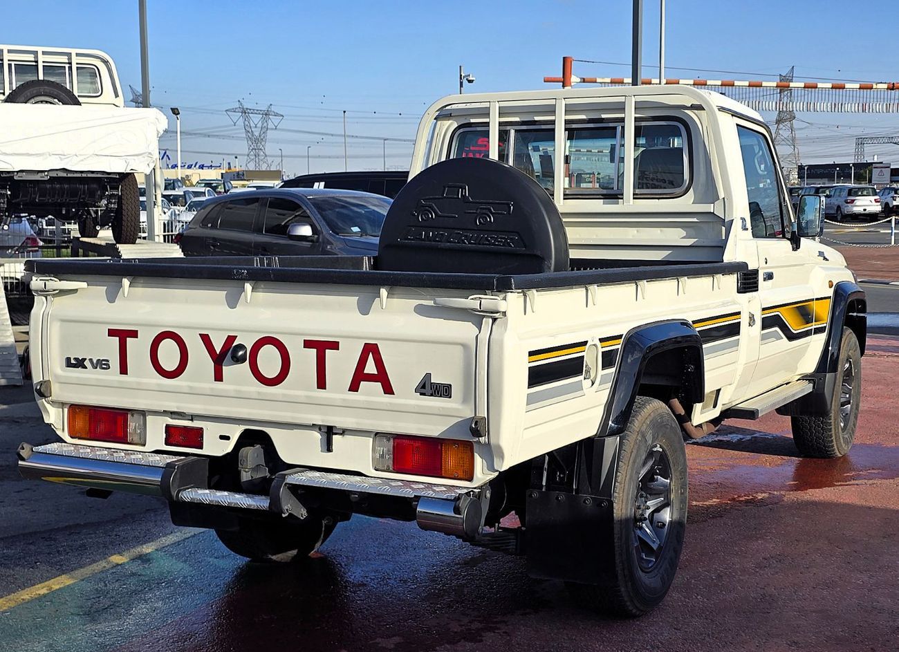 Toyota Land Cruiser Pick Up PICKUP 70th LX1 4.0L Toyota L.C Pick Up Single Cabin Special Edition 4.0l   MT Petrol v6 4WD Gcc 202