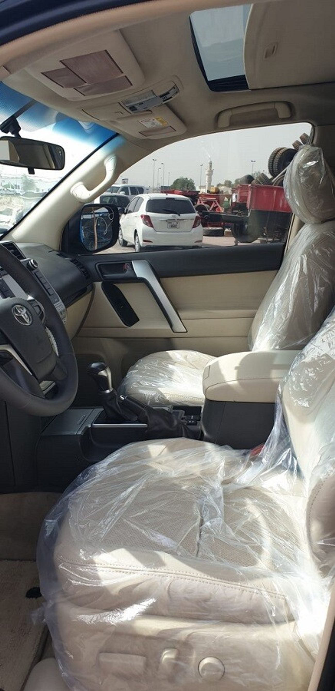 Toyota Prado 2.7L 4WD PETROL FULL OPTION