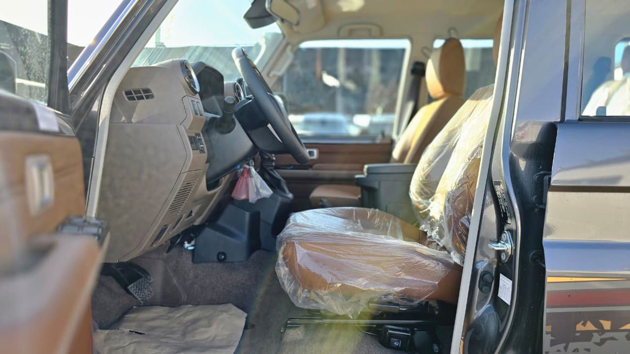 تويوتا لاند كروزر 70 TOYOTA LC 76 2026 A/T 2.8 GREY COLOR