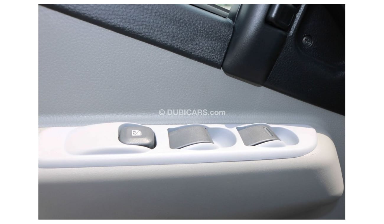 Mitsubishi Fuso Canter PRICE REDUCED 2021 | CANTER - ORIGINAL JAPAN MANUFACTURED 4.2D CAPACITY - GCC SPECS - EXPORT ONLY