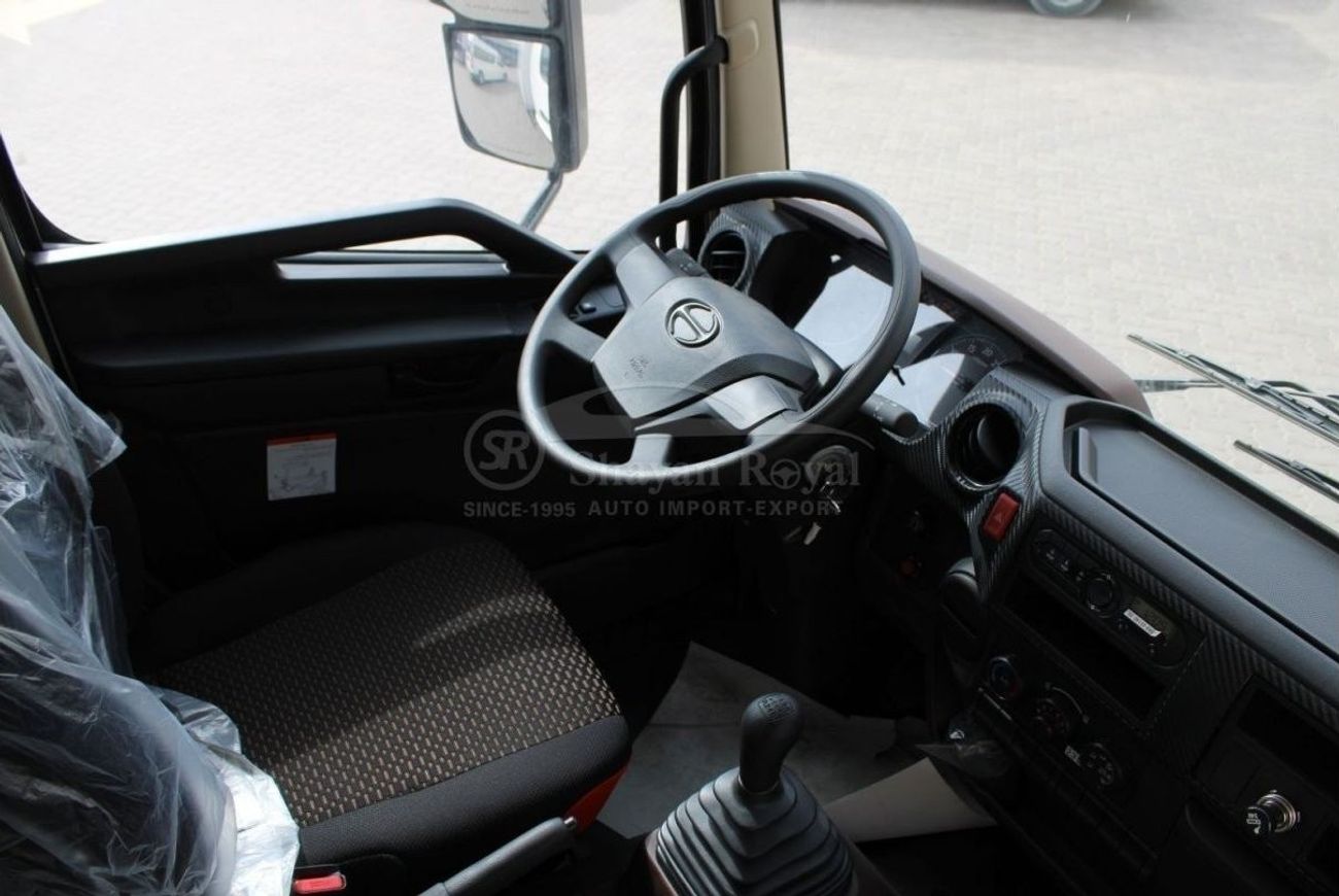 Hino 500 LHD FD 1024 TRUCK DRY BOX 7 TON EURO 4 2023MY