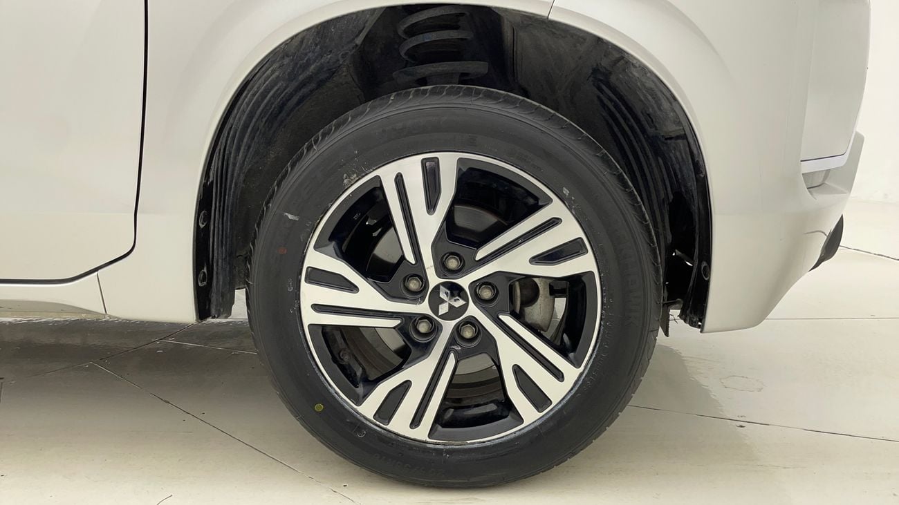 ميتسوبيشي إكسباندر MIDLINE 1.5 | بدون دفعة مقدمة | اختبار القيادة في المنزل