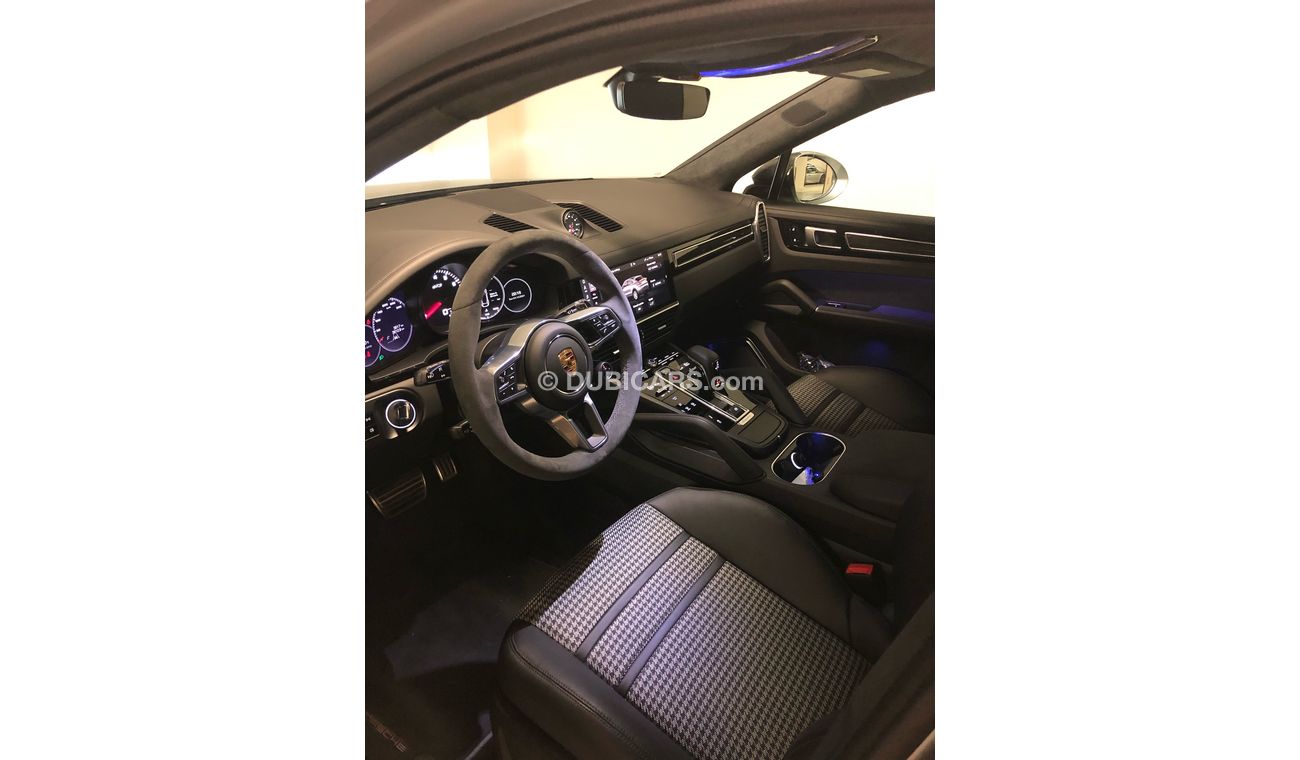Porsche Cayenne Coupe GCC, Lightweight Carbon Pack, Sports Exhaust, Burmester, PDCC, PDLS+, 2YR Porsche Warranty.