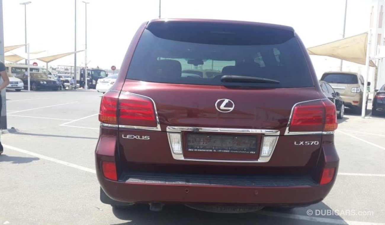 Lexus LX570 السيارة نظيفه جدا بحاله ممتازه بدون حوادث ضمان شاسيه جير ماكينه