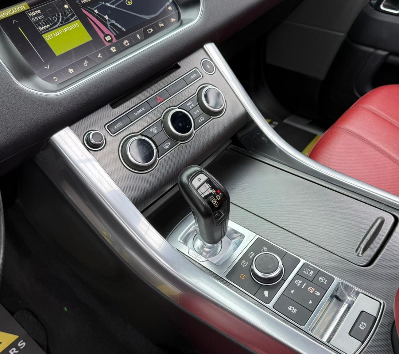 Land Rover Range Rover Sport 2017 Range Rover Sport HSE Dynamic, Full Service History, Fully Loaded, Excellent Condition, GCC