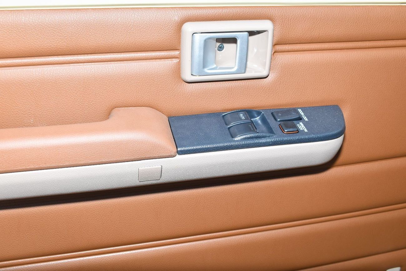 Toyota Land Cruiser Pick Up LC79 4.0 Petrol | SC LX Z A/T