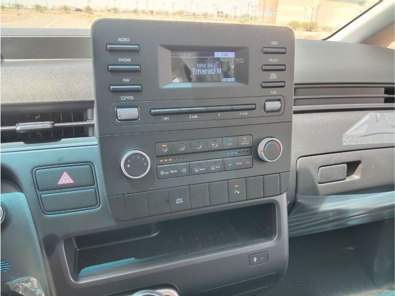 هيونداي ستاريا Hyundai Staria 3.5L DSL 11 STR MT