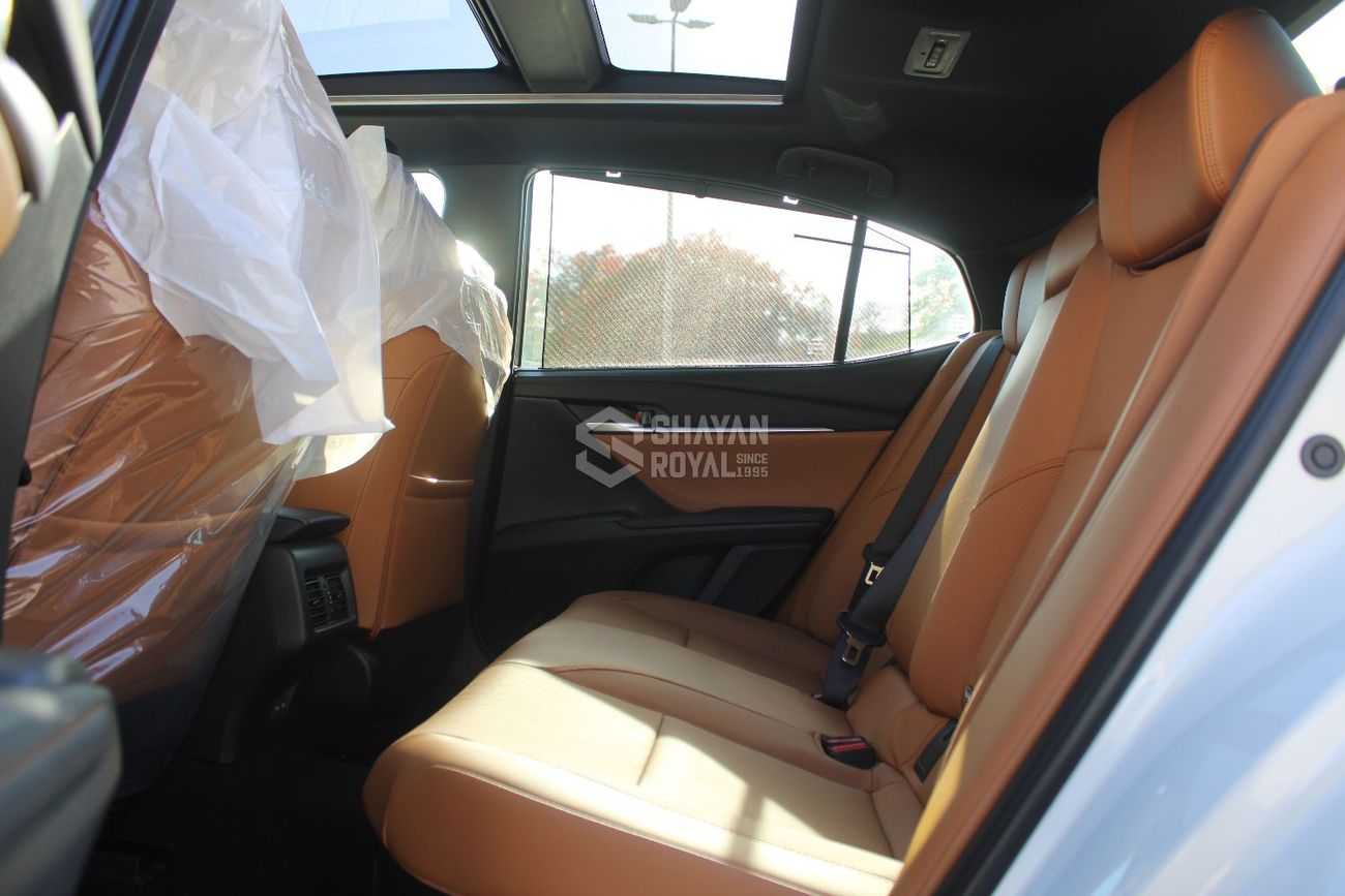 تويوتا كامري LUMIERE 2.5L HYBRID AT FWD AT 2026MY