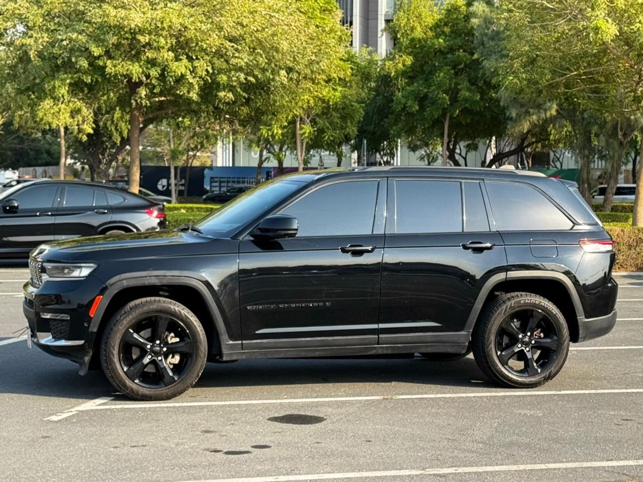 جيب جراند شيروكي Limited 3.6L