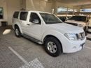 Nissan Pathfinder 4.L Engine - GCC Specs - New 5 Tires and Battery - Well Maintained