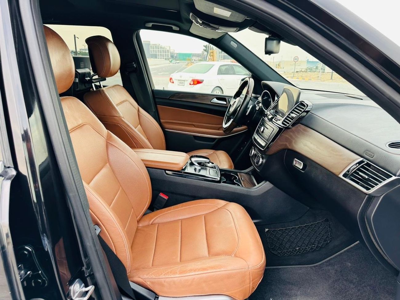 مرسيدس بنز GLS 550