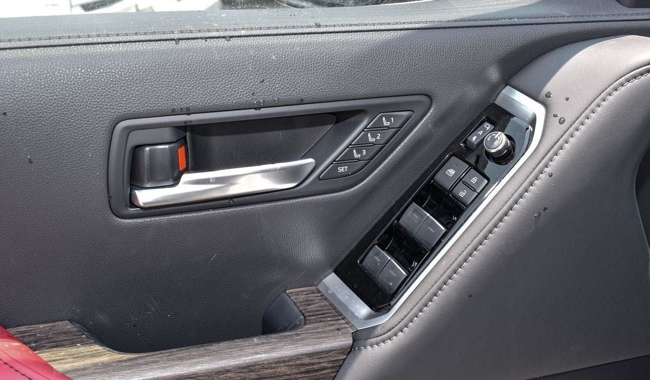 Toyota Land Cruiser VXR 3.5L