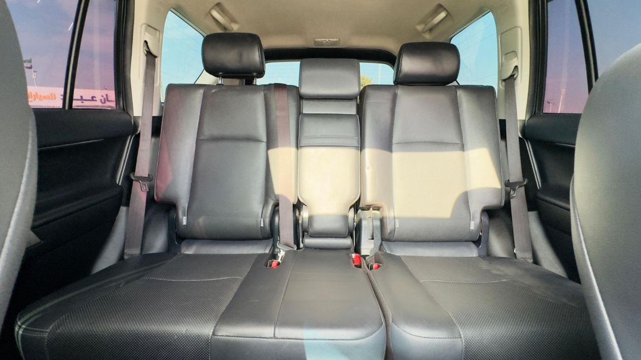 Toyota Prado LIMGENE BODY KIT INSTALLED |2.8L DIESEL| ELECTRIC HEATED SEATS | RHD [QISJ IN DUBAI]