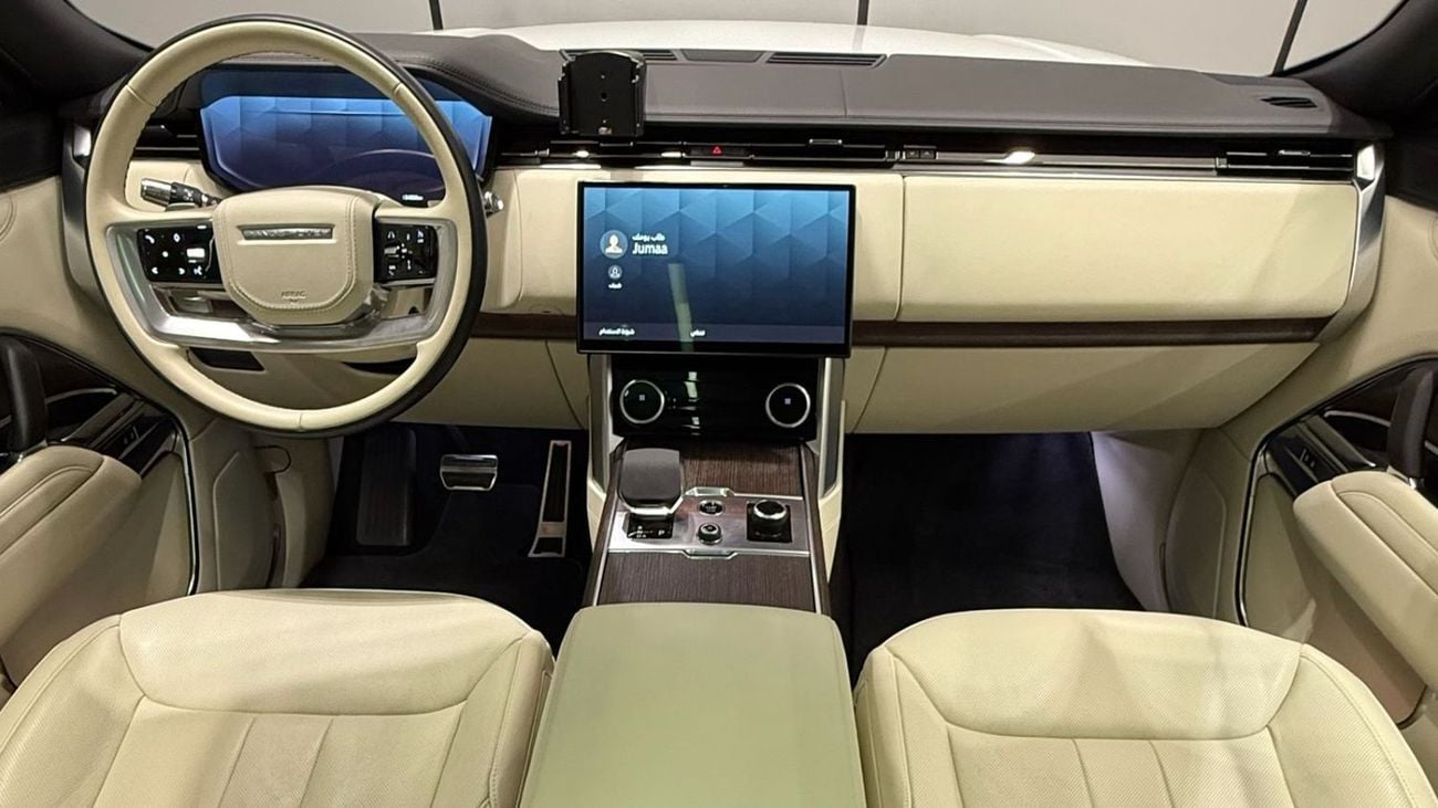 Land Rover Range Rover HSE P530 4.4L | V8 | GCC Specs | Warranty & Service Contract Until 2027